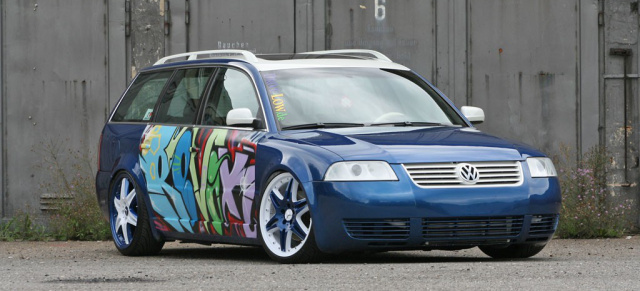 Streetart  German Graffiti am 2001er VW Passat: Die etwas andere Kunst auf der Straße