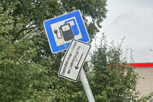 Zu teurer Ladestrom für E-Autos: Neue Studie deckt auf: e-Auto fahren kostet mehr Benziner