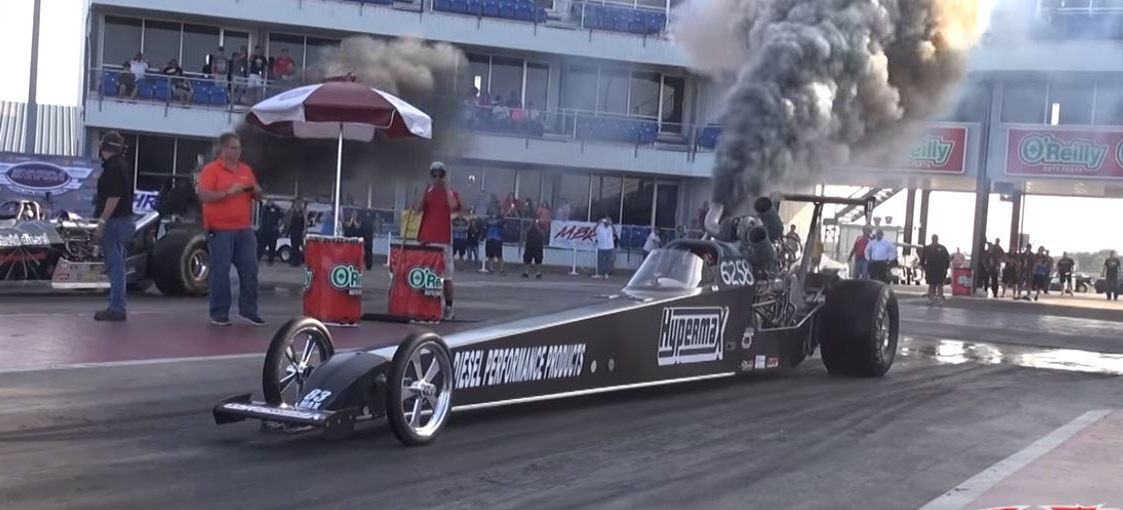 VIDEO Hier bekommt der Begriff DragRacing eine neue Definition Wenn