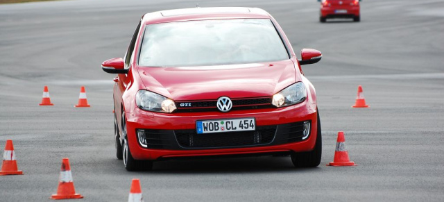 VAU-MAX.de beim GTI Fahrsicherheits Training: Wer räumt die meisten Hütchen ab? VAU-MAX.de-Praktikant Luca und das GTI-Fahrertraining 