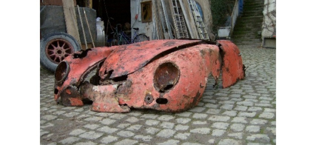 Legenden sterben nie! Doch ist dieses Porsche 356-Urmodell zu retten? : Nach Jahrzehnten im Erdboden kam dieser Porsche 356 "vor A" wieder ans Licht.