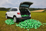 Die etwas andere Tour de France: Auch ein Skoda Karoq kann Wasserträger spielen