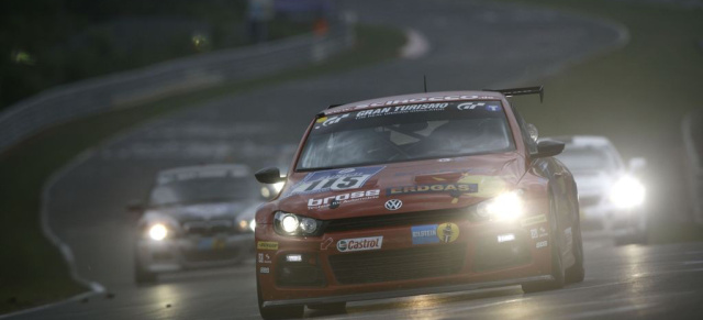 24 Stunden-Rennen: Roccos rocken den Ring - das Finale!: Horror-Crash, Beinah-Abflug - aber am Ende vorn!