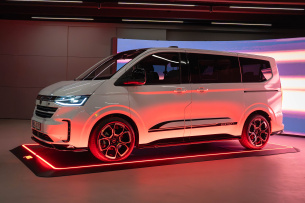 ABT dreht den Bulli auf links: Transporter und Caravelle werden zu 20-Zoll-Statement