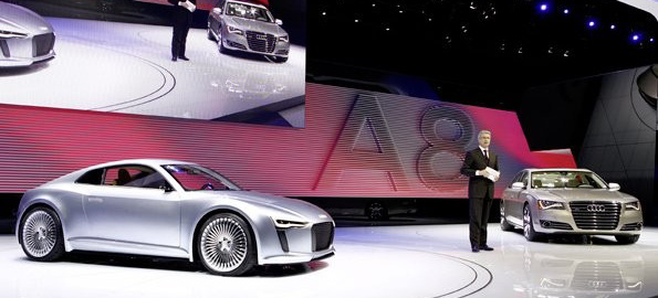 Audi in Detroit: 2 Premieren - 2 Preise : Audi räumt auf der Detroit Autoshow für A8 und e-tron ab