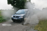 Life-Style im Gelände: VW Caddy 4Motion Fahrbericht (2010): Ente im Gelände - oder Allrad-Talent? So schlägt sich der Allrad-Caddy