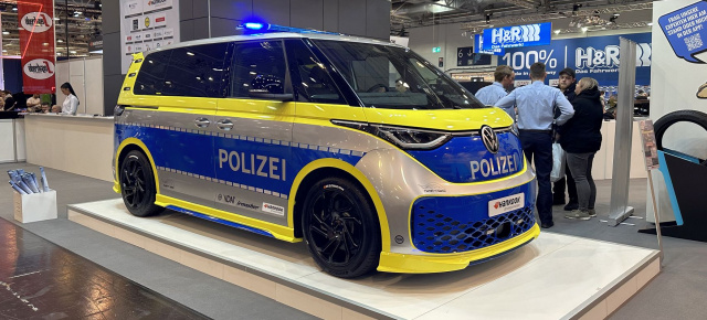 Neues TUNE IT! SAFE! - Fahrzeug auf der EMS 2023: Bullizei VW ID. Buzz im Steifendienst