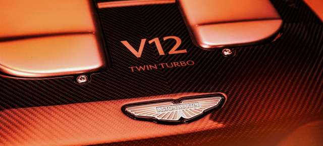 Zwölfzylinder statt E-Motor: Aston Martin legt neues V12-Triebwerk auf