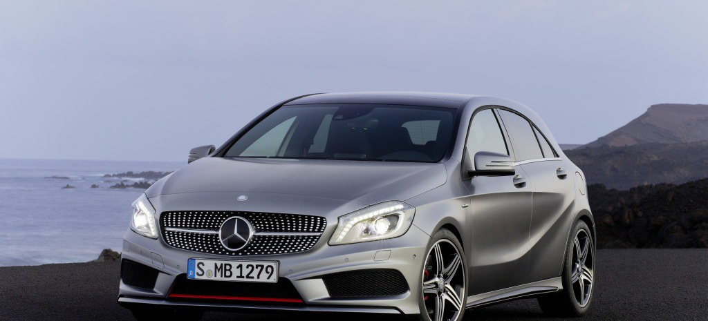 Wow Nicht Schlecht Fur N Mercedes Das Ist Die Neue Mercedes Benz A Klasse 12 Die Mercedes A Klasse Hat Stock Hut Und Das Opa Image Endlich Abgelegt Vau Max Inside Vau Max Das Kostenlose Performance Magazin