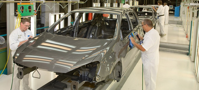 VW plant Sonderschichten und bei Skoda stehen die Bänder still: