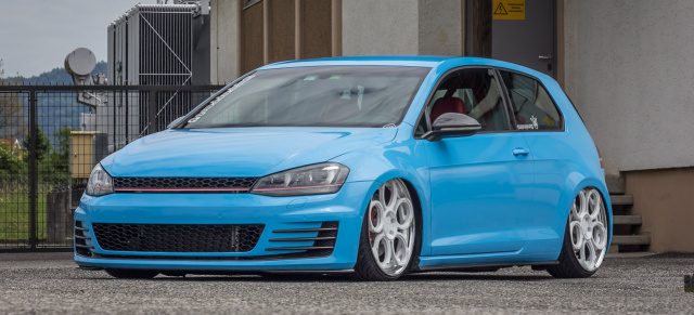 Blauer als der Enzian: Tiefer VW Golf 7 GTI mit  Extra-“Performance“