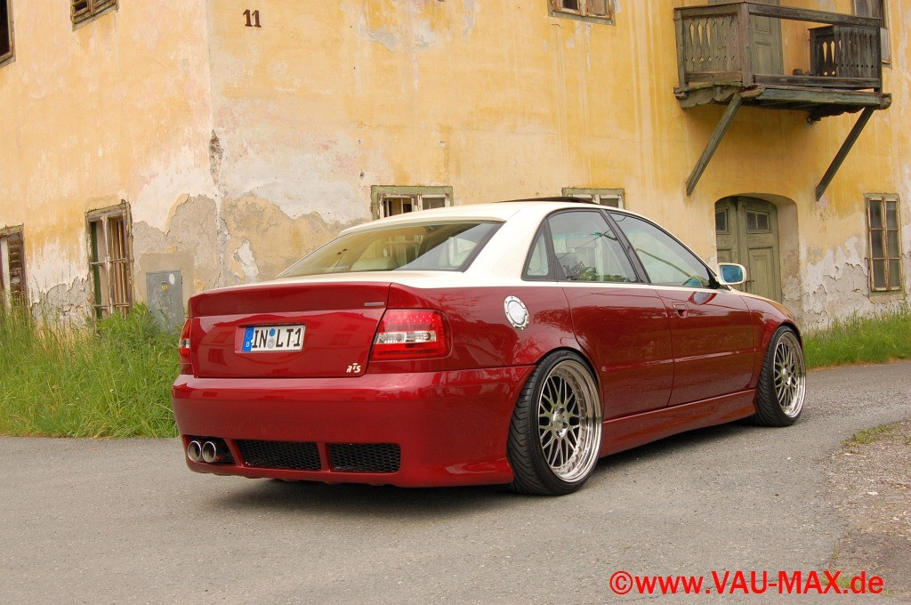 Audi A4 Tuning at his best 1995er B5 1,8T Quattro Tuning Tuning VAUMAX Das kostenlose