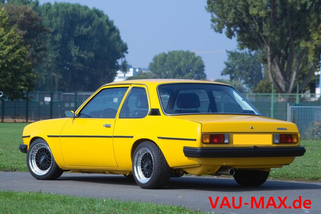 Lack & Leistung im Ascona B: 81er Opel Ascona B mit starkem Output und