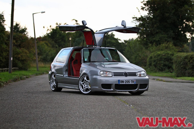 David verleiht Flügel - Golf 3 Tuning der etwas anderen Art: Extremer  Flügeltür-Umbau am spektakulärsten VW Frankreichs - Auto der Woche -  VAU-MAX - Das kostenlose Performance-Magazin