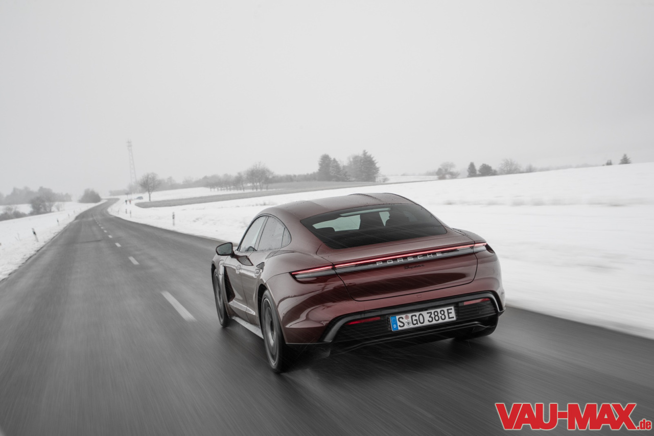 Bitte einsteigen!: Reicht der kleinste Porsche Taycan (2021) - Der ...