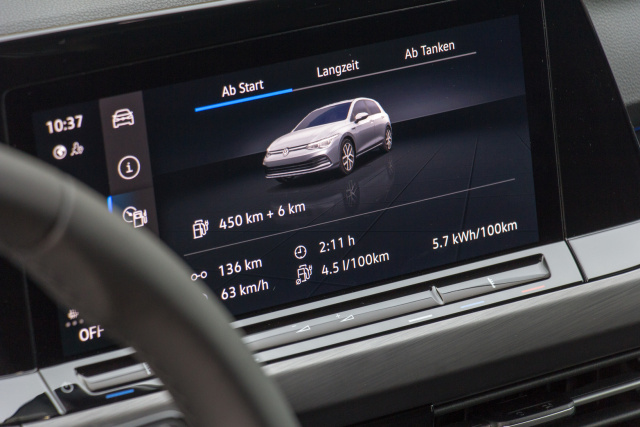 Update für den VW Golf 8 (2022) verbessert die Sprachsteuerung - AUTO BILD