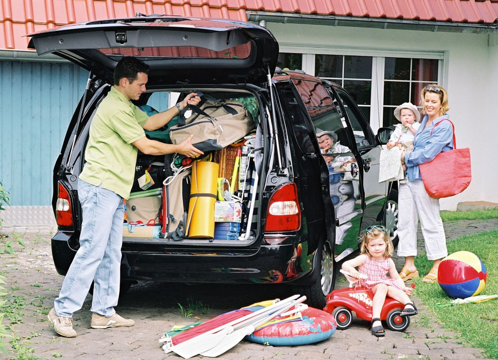 Reisen mit Kindern - Tipps für den Urlaub mit dem Auto: ADAC: Auf die Bedürfnisse des Nachwuchs ...