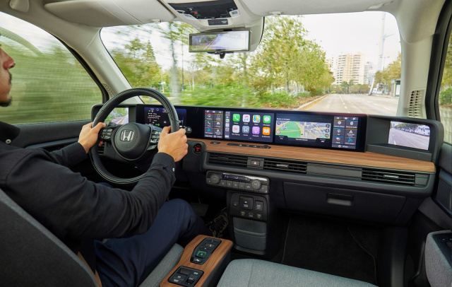 Lexus ES 300h: Was bringen die digitalen Rückspiegel? - Magazin