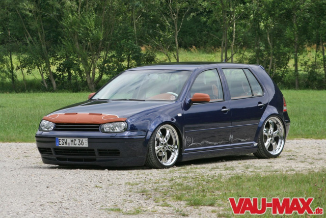 Do it yourself: VW Golf 4 TDI (fast) komplett zum R32 umgebaut - Auto der  Woche - VAU-MAX - Das kostenlose Performance-Magazin