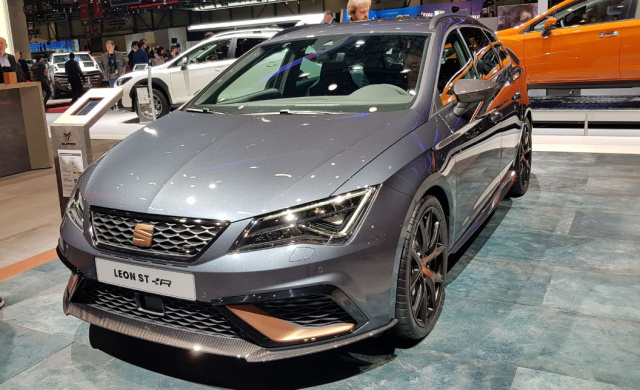 Der Schicke Und Schnelle R Kombi Kommt Seat Leon Cupra R