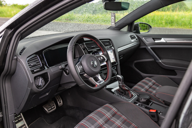 48 Stunden: VW Golf 7 GTI mit cleveren Handgriffen dezent veredelt