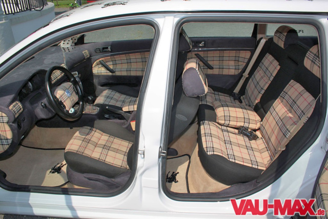 Voll auf Stoff getrimmt: VW Passat 3B Variant im Burberry-Look: Glänzendes  Tuning mit Überraschungen die nach hinten aufgehen - Auto der Woche - VAU- MAX - Das kostenlose Performance-Magazin