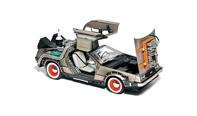 Cooles Weihnachtsgeschenk Delorean Dmc 12 Als Festplatte Zuruck In Die Zukunft Us Car Filmstar Als Computer Zubehor News Vau Max Das Kostenlose Performance Magazin