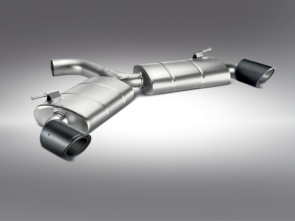 Akrapovič TitanAuspuffanlage für den Golf 7 GTI Akrapovic revolutioniert das HotHatchSegment