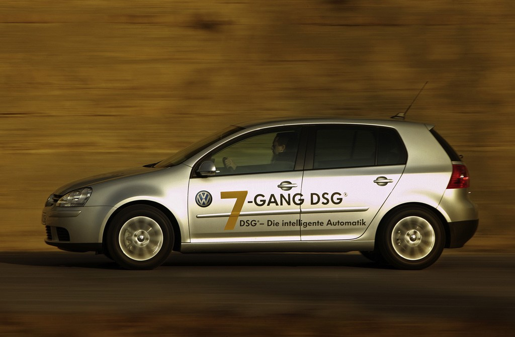 Sieben Die Technik des 7Gang DSGGetriebe im Überblick Weltpremiere Volkswagen stellt erstes